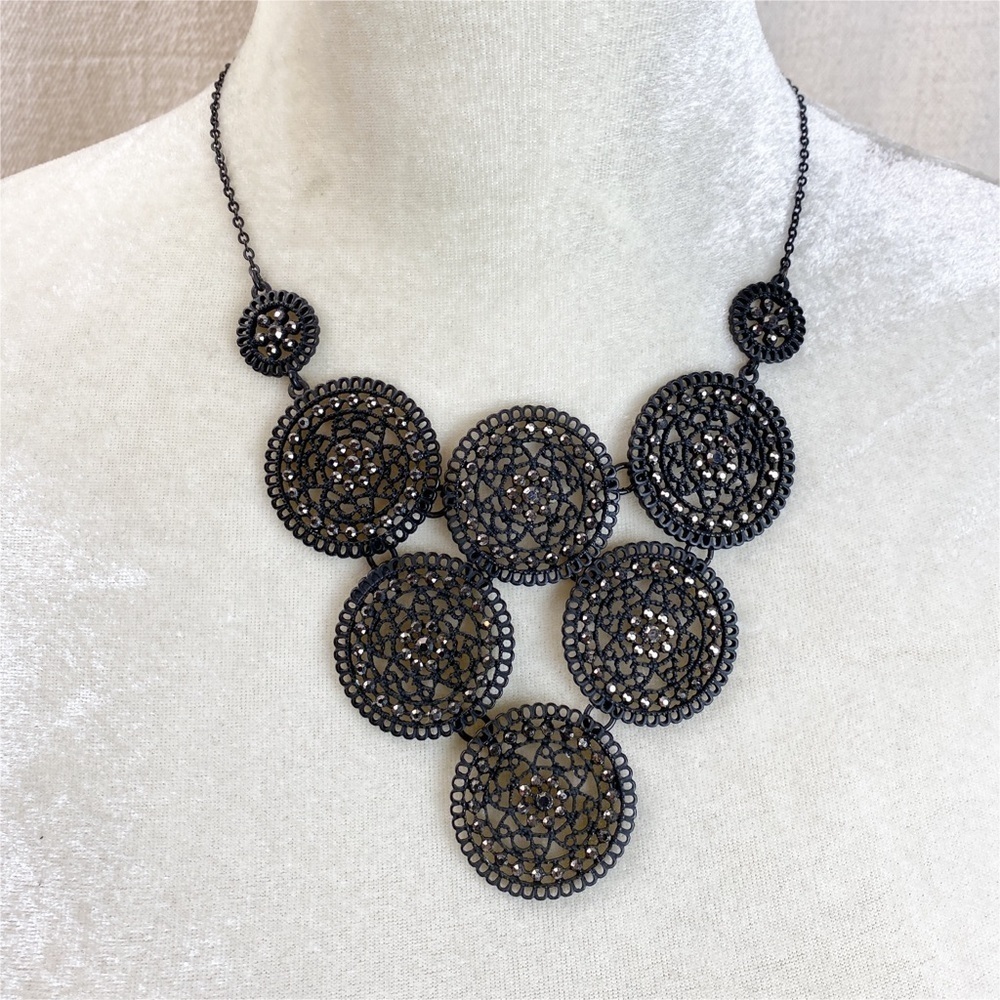 The Limited Black Filigree Circle Necklace